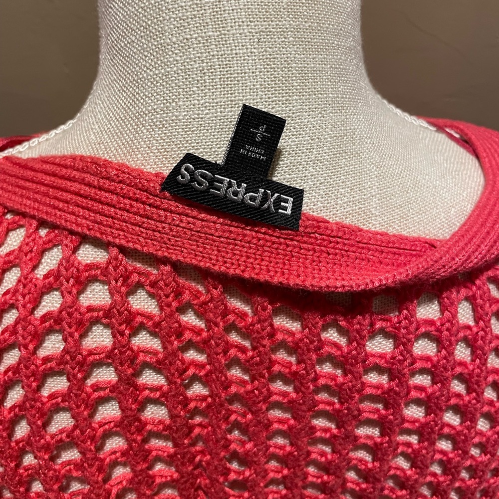 EXPRESS PINK NET SWEATER SMALL - Picture 3 of 3